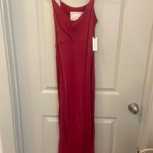 Elegant Red Sleeveless Dress